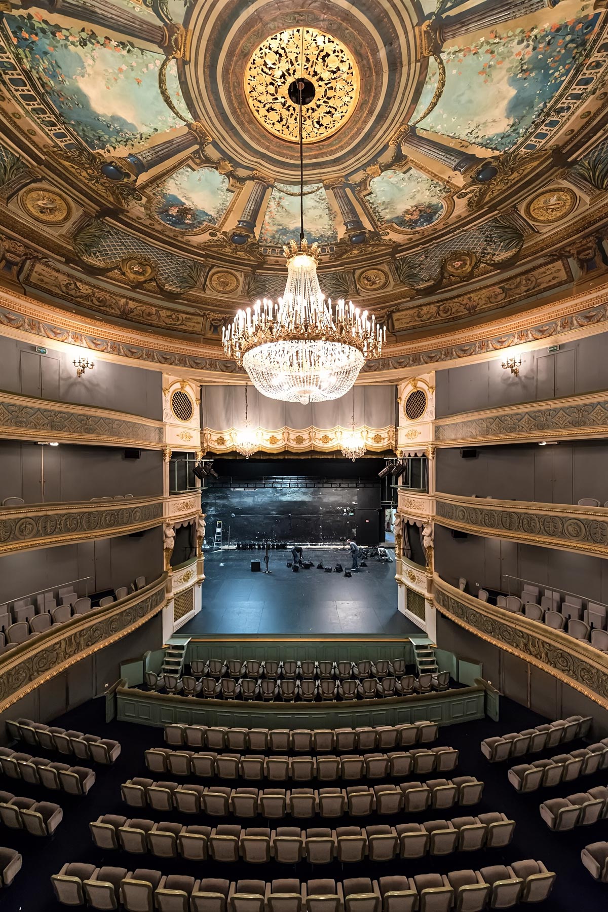 Théâtre Montansier - Château de Versailles - France - vue depuis les balcons, le plateau au fond  